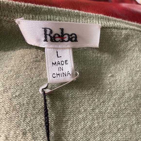 NWT Reba Sleeveless Blouse Size Large - Picture 8 of 10